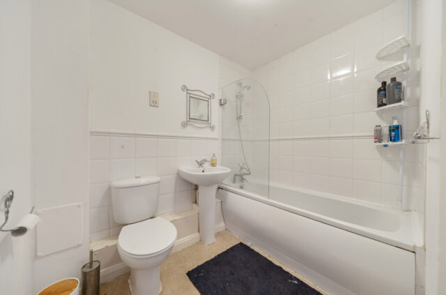 1511391 5 bathroom