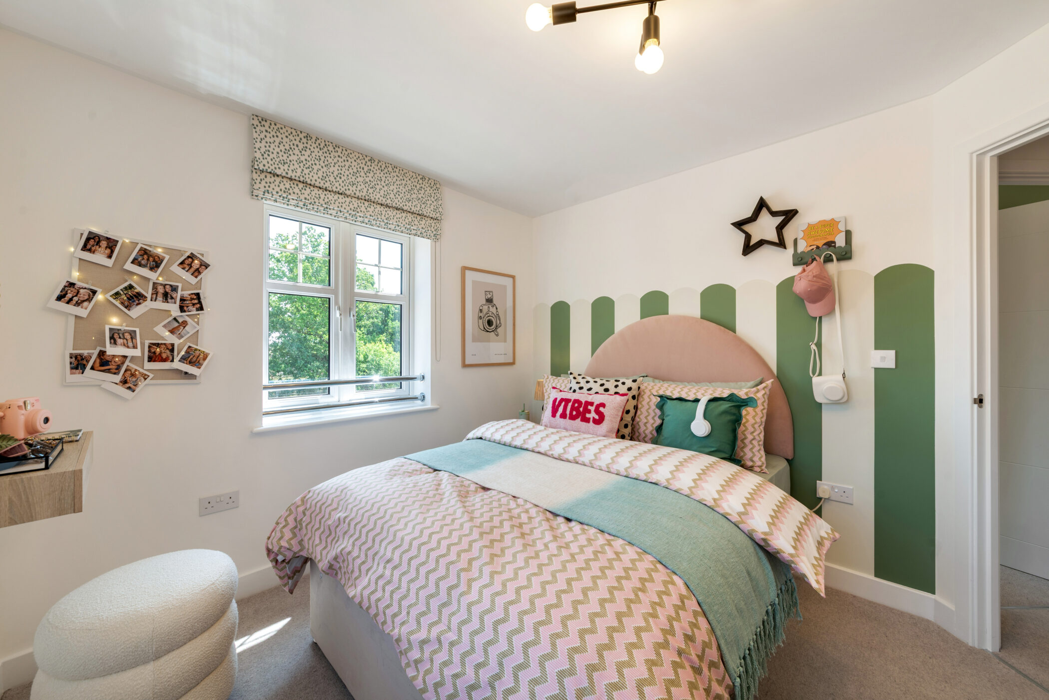 Bedroom 2 (2)